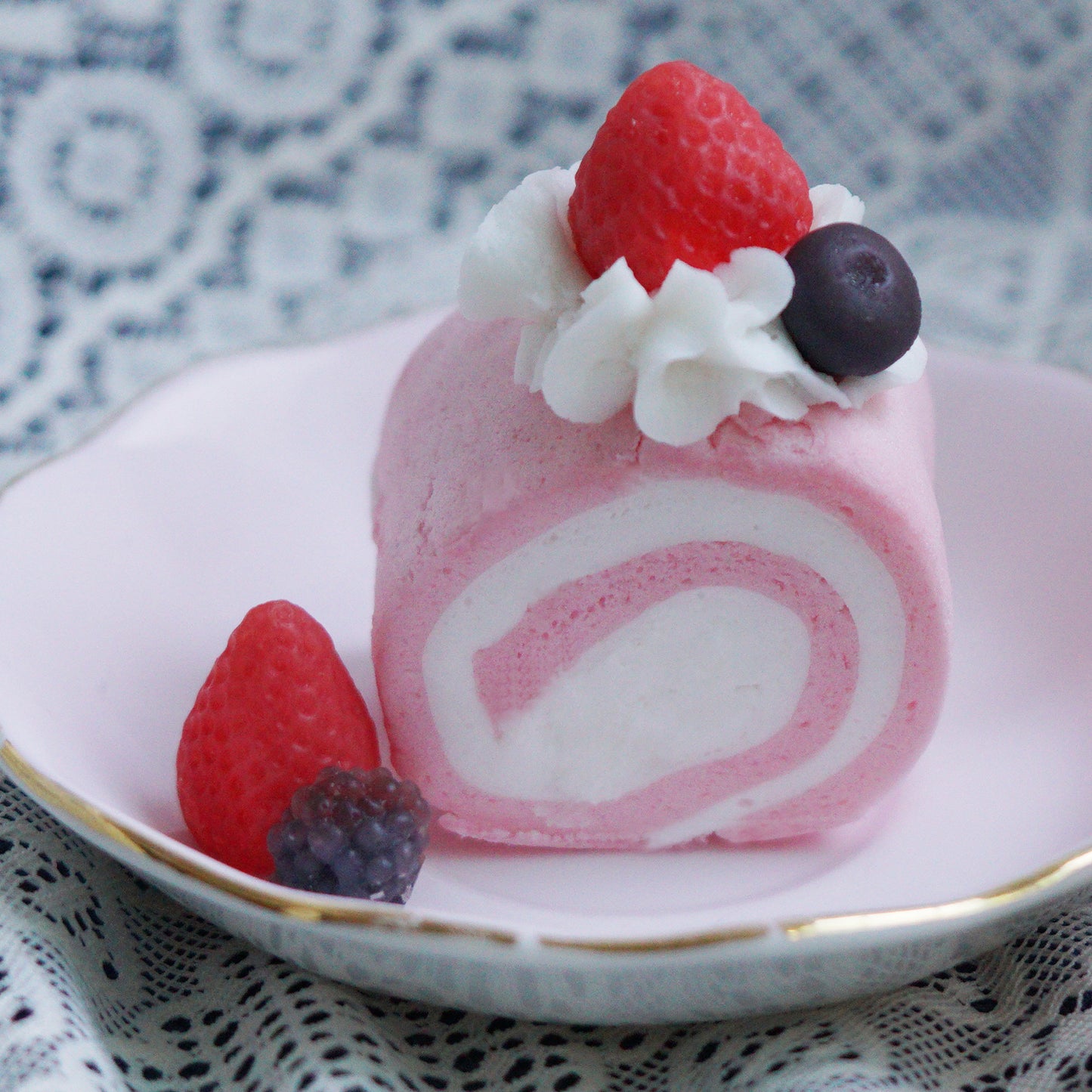 Strawberry Swiss Roll Soap ~ 48g